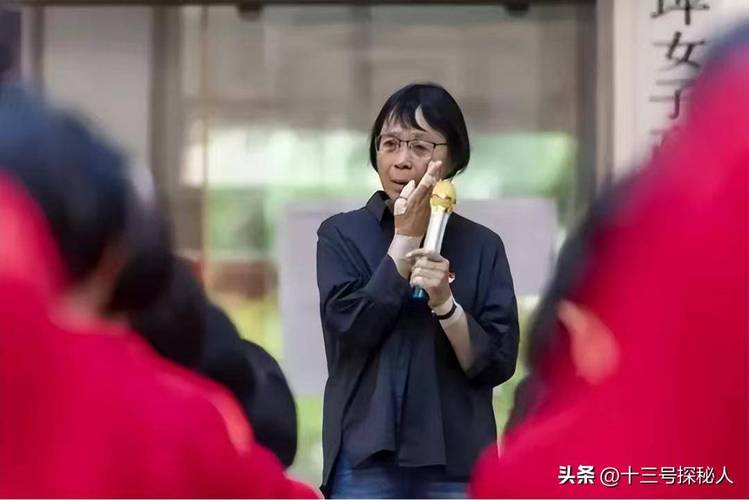 白小姐精选三肖四码澳门和张桂梅向民警求助与张桂梅向民警求助视频